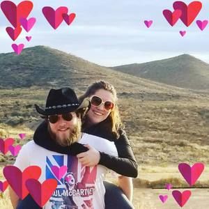 Meet your Posher, Maxine